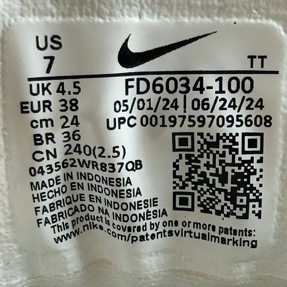 Nike Quest 6 Women’s US 7 White Black Road Running Shoes